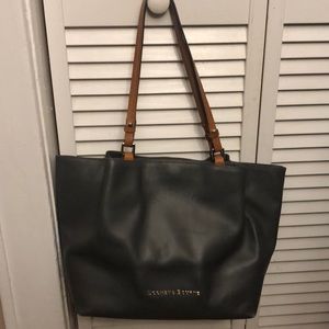Dooney and Bourke City Flynn